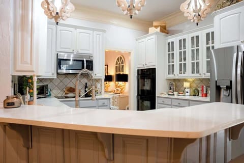 The fabulous kitchen contains everything you need to prepare a snack, meals, or enjoy the included beverages. A 2 stool island lets you watch what's going on in the kitchen or have a quick snack.