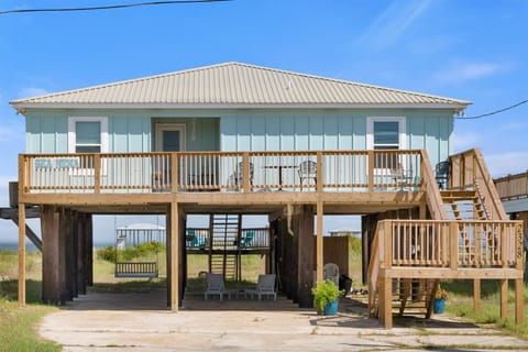 Welcome to Sea Nena's!