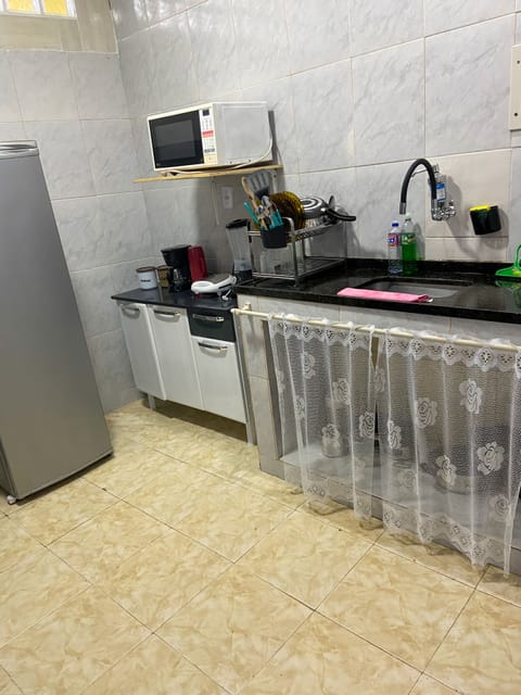 Microwave, oven, coffee/tea maker, blender