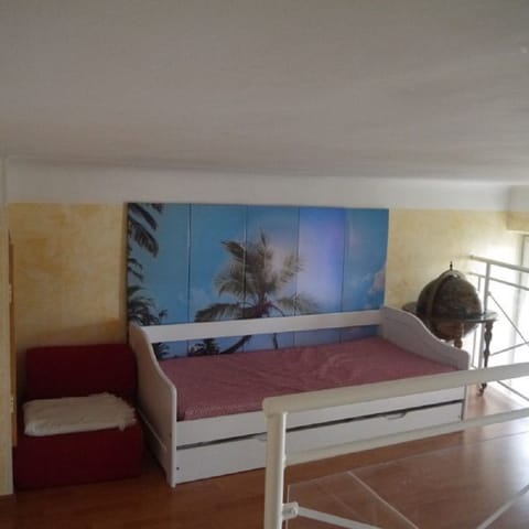 2 bedrooms, iron/ironing board, travel crib, free WiFi