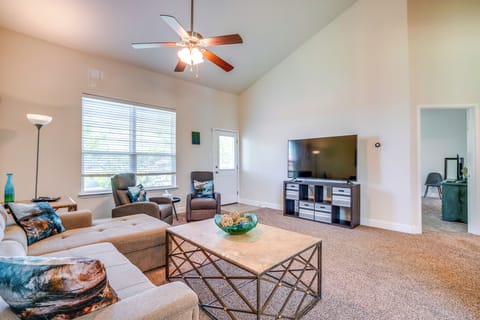 San Antonio Vacation Rental | 4BR | 2.5BA | 2,272 Sq Ft | 1 Step Required