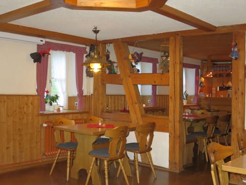 Table, Furniture, Wood, Chair, Interior Design, Yellow, Wood Stain, Floor, Beam, Hardwood