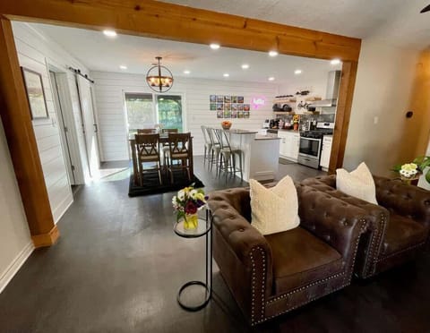 Kick off your shoes at the entryway, hang your coat and feel instantly at home.