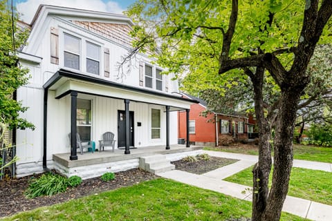 Beautiful urban farmhouse