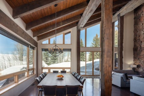 Luxury Estate With Pristine and Breathtaking Views House in Sun Valley