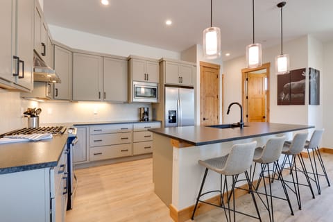 Kitchen | Water Filter | Blender | Crockpot | Cooking Basics | Spices