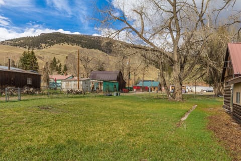 Mammoth Mountain from Darlings Place
