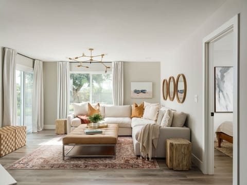  Living Room | Sliding Doors to Backyard