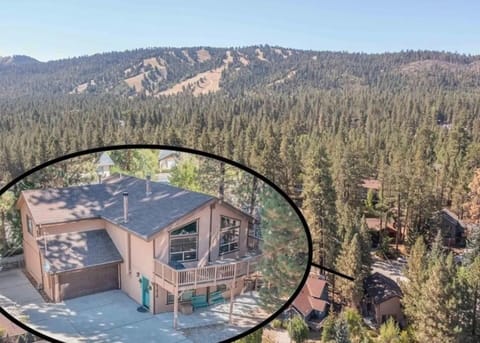 Close to SKI SLOPES!