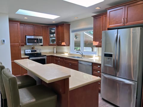 Fully equipped kitchen