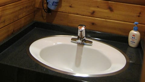 [Cottage] Example of bathroom