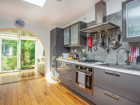 Open plan living space | Teign Retreat, Teignmouth