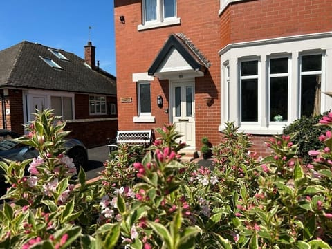 Stunning front of the house.