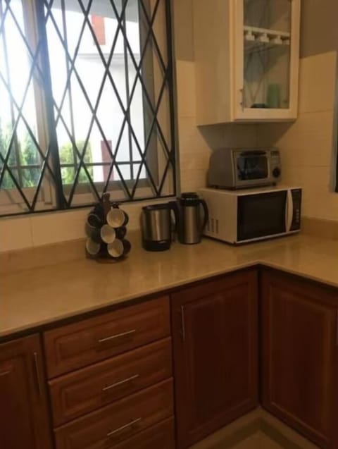 Fridge, microwave, oven, coffee/tea maker