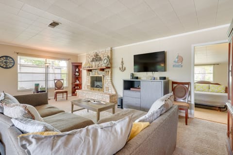 Canyon Lake Vacation Rental | 3BR | 2BA | 1,800 Sq Ft | 3 Steps to Enter