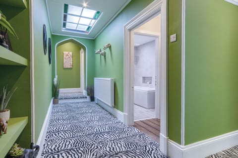 Hill House Country Estate - Princes Gate (15225)