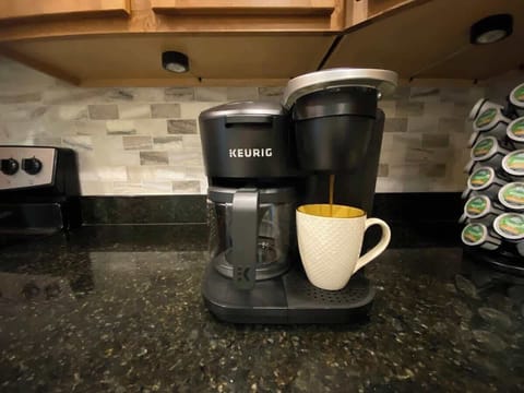 Whether you prefer drip coffee or K-cups, you are guaranteed both with this Keurig combo unit.