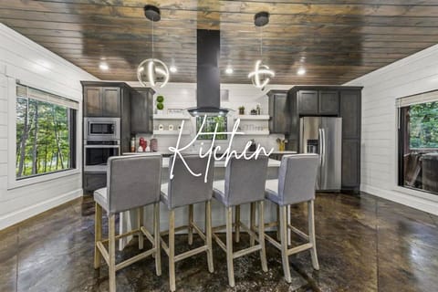 Our stylish kitchen combines rustic charm with modern amenities, making it a joy for preparing meals and entertaining guests.