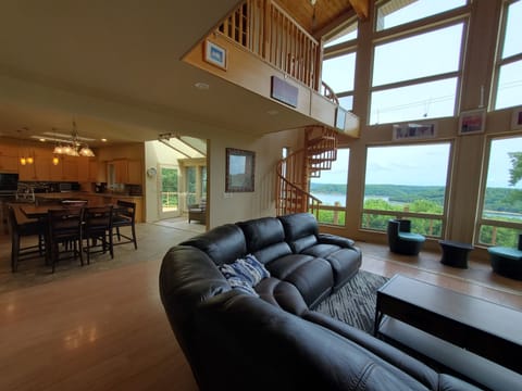 Very Nice Open Layout