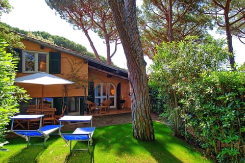 Building Exterior, Outdoor