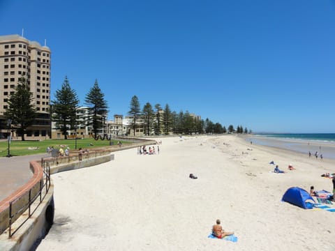 Only a short walk to the popular Glenelg Beach