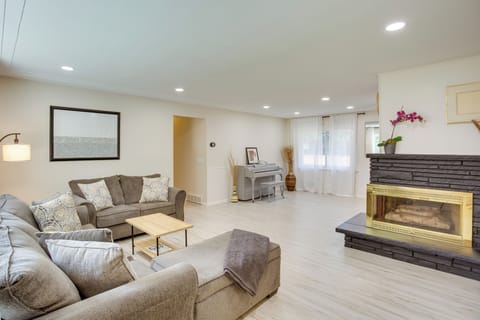 Minneapolis Vacation Rental | 5BR | 3BA | 3 Steps to Enter | 2,127 Sq Ft