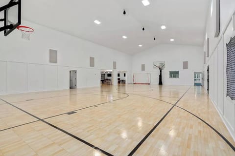 Sport court