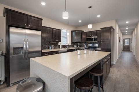 Private kitchen | Fridge, microwave, oven, stovetop