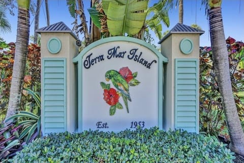 Terra Mar Island Entrance 