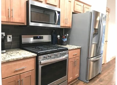 Convection gas oven, microwave, drip coffee maker, kettle, toaster, blender,