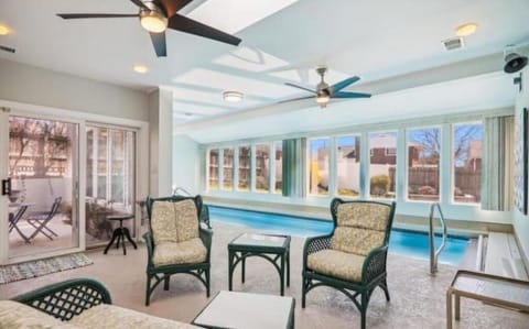 5 bedroom w\/ indoor pool\/hotub | Wheaton-Glenmont | VacationRenter