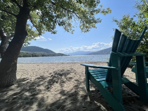 Beach nearby, beach towels