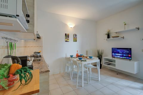 Kitchen and dining area