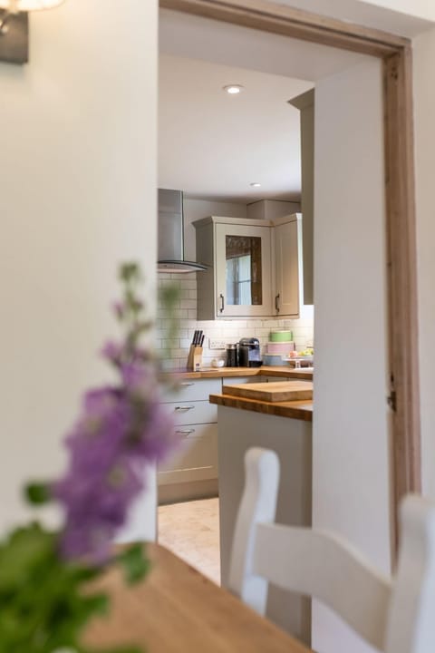 Dining Room To Kitchen