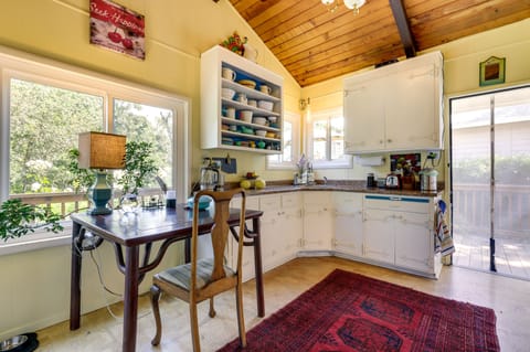 Kitchen | Nespresso Coffee Maker | Trash Bags & Paper Towels