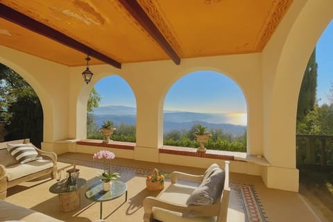 www.villaspenser.com