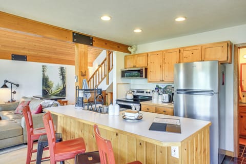 Kitchen | Coffee Maker | Blender | Cooking Utensils