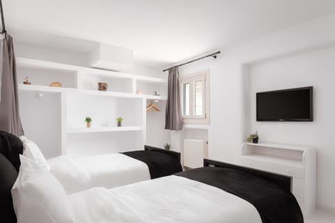 Bedroom With Two Single Beds