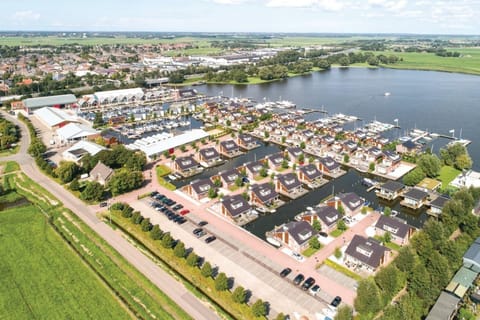 Surroundings [summer] (1-5 km)