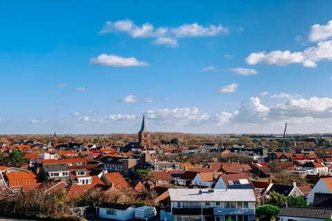 Region [summer] (&gt;5 km)