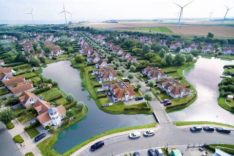 Immediate Surroundings [summer] (&lt;1 km)