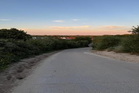 Surroundings [summer] (1-5 km)