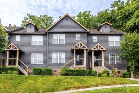 Your 2 bedroom Retreat Awaits!