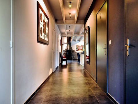 Entrance / Reception