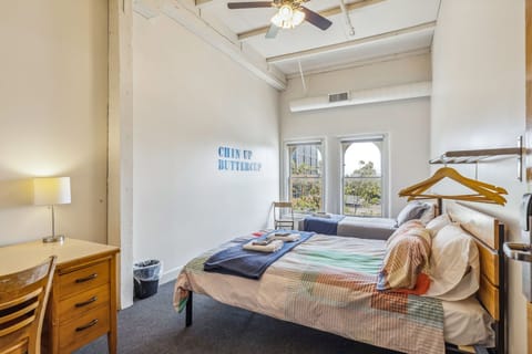 15 bedrooms, desk, iron/ironing board, travel crib