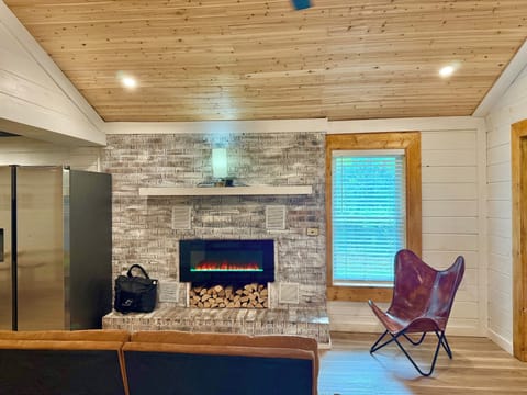 Image picker 7DC48668 5C5E 4241 BEF6 287DE5B262DB 490 00000016A30D604A