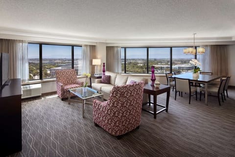 Soak up wide-open views from the suite’s seating area.