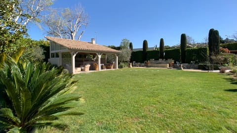 7a2299cd-1e36-4a1a-9a7f-9cce47e5d3ee