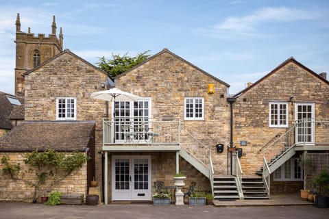 Gisleburtus House - StayCotswold