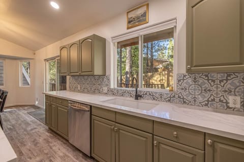 Full Kitchen with all the amenities you need